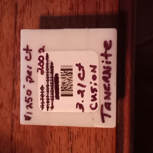 Tanzanite - Picture 7 of 8